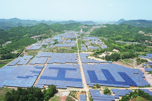 4浙江正泰集团江山200MW农光互补地面电站项目.png